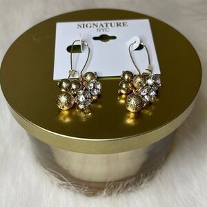 🎉3/$25🎉 Signature NYC | Gold & Rhinestone Earrings